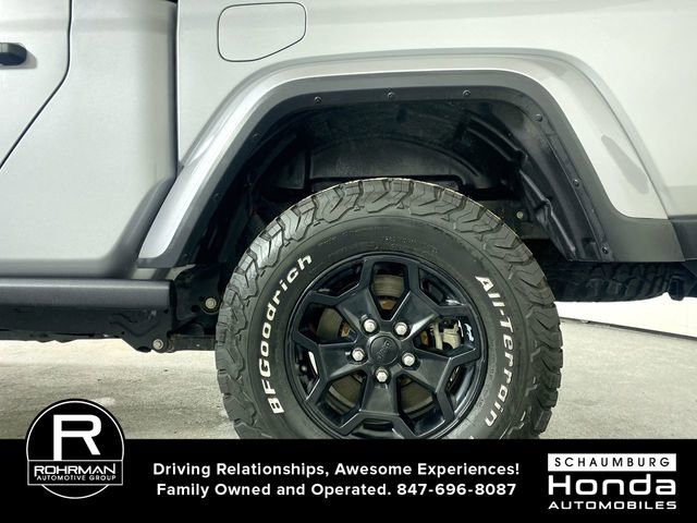 Used 2021 Jeep Gladiator Willys image 6