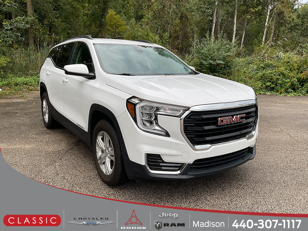 Used 2024 GMC Terrain SLE w/ Driver Convenience Package AWD/4WD image 1