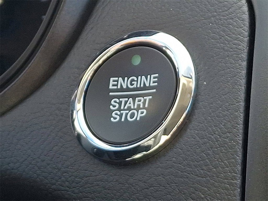 Certified 2018 Ford Fusion SE w/ Equipment Group 201A image 26