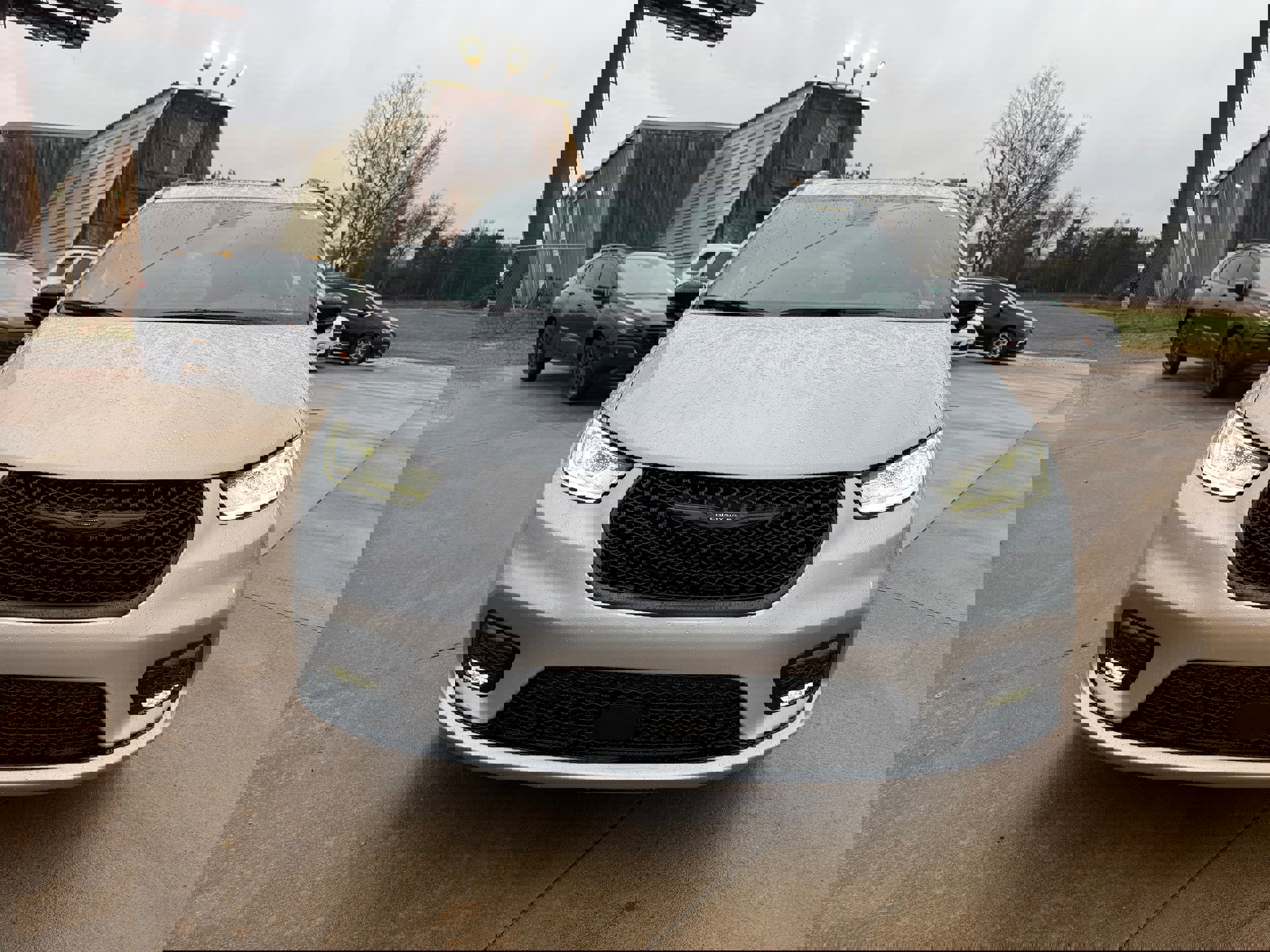 New 2026 Chrysler Pacifica Select image 2