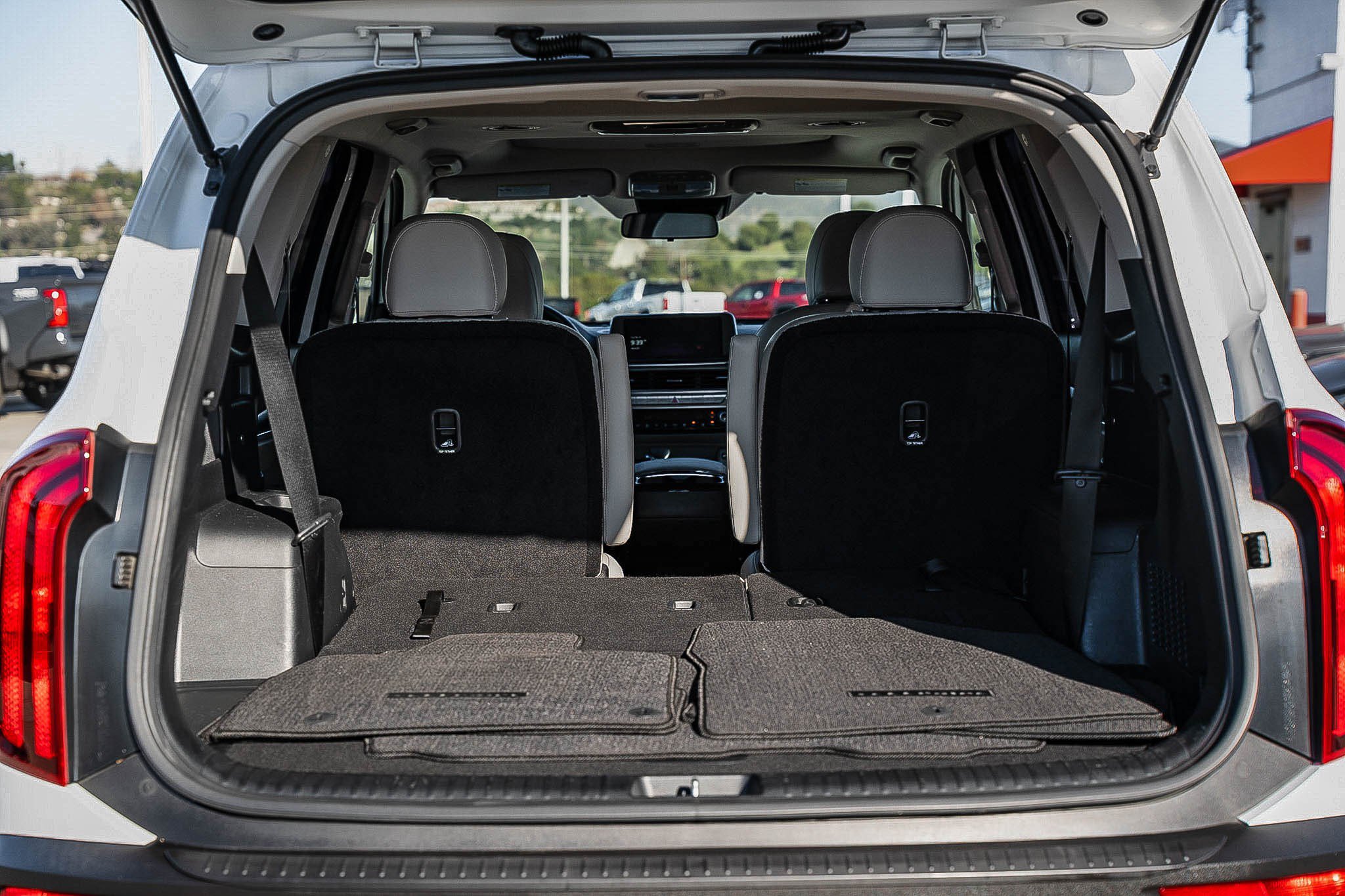 Used 2022 Kia Telluride S image 28