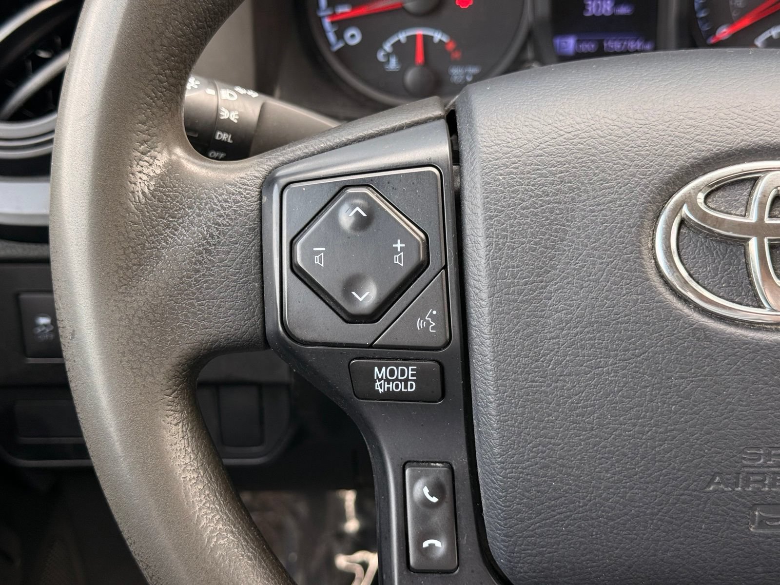 Used 2020 Toyota Tacoma SR RWD image 23