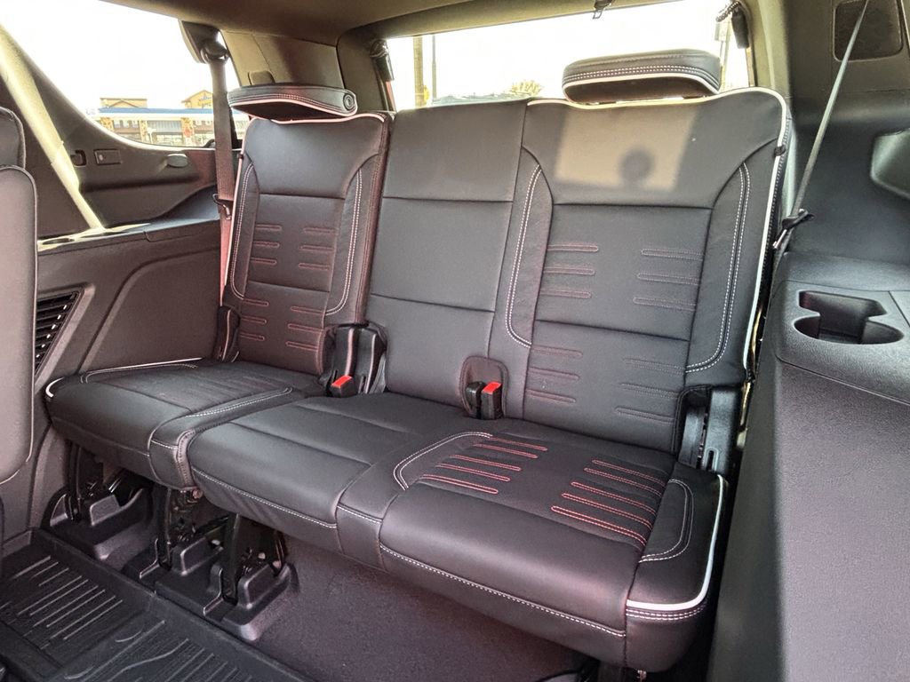 New 2026 GMC Yukon AT4 Ultimate w/ LPO, Floor Liner Package image 23