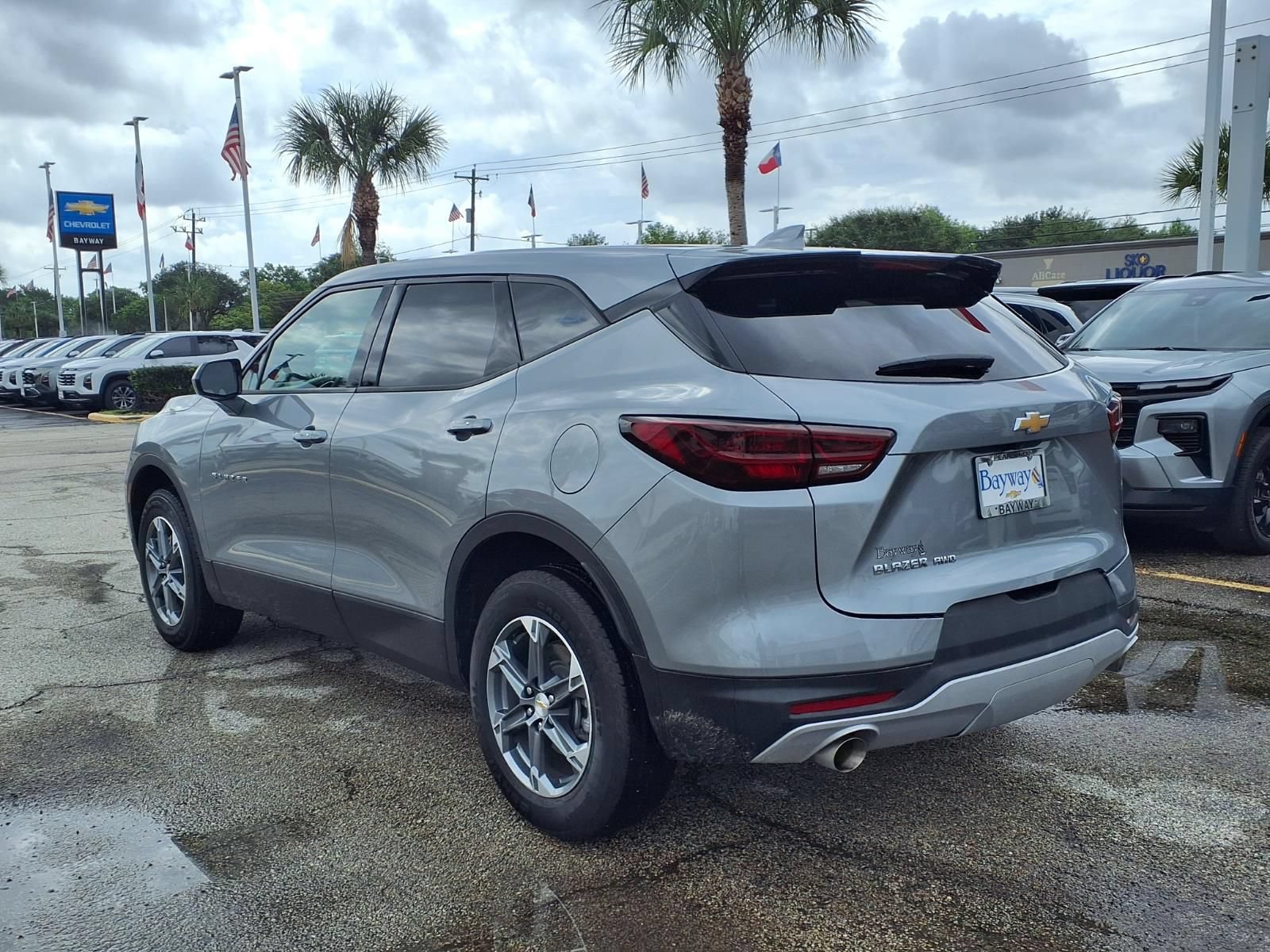 Used 2025 Chevrolet Blazer LT AWD/4WD image 23