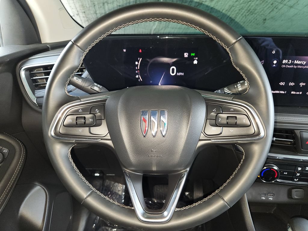 Used 2025 Buick Encore GX Preferred AWD/4WD image 23