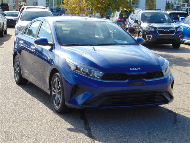 Used 2023 Kia Forte LXS image 9