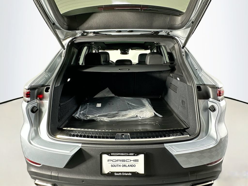 New 2026 Porsche Cayenne AWD/4WD image 28