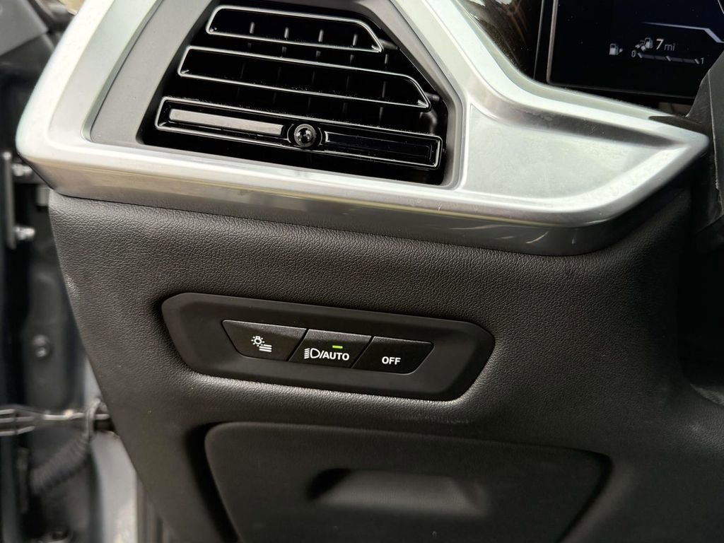 Used 2024 BMW X5 xDrive50e w/ M Sport Package image 24