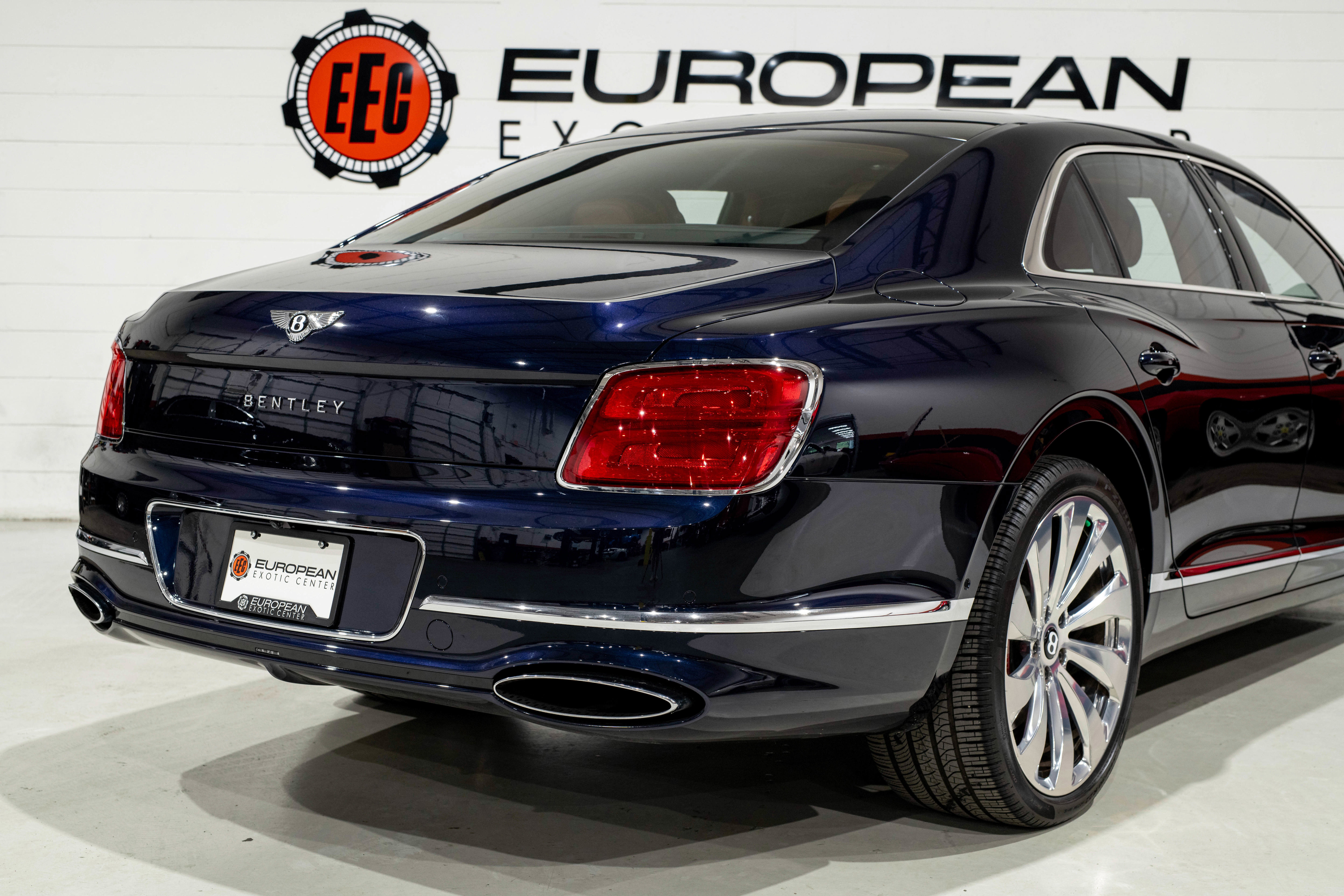 Used 2021 Bentley Flying Spur W12 AWD/4WD image 29