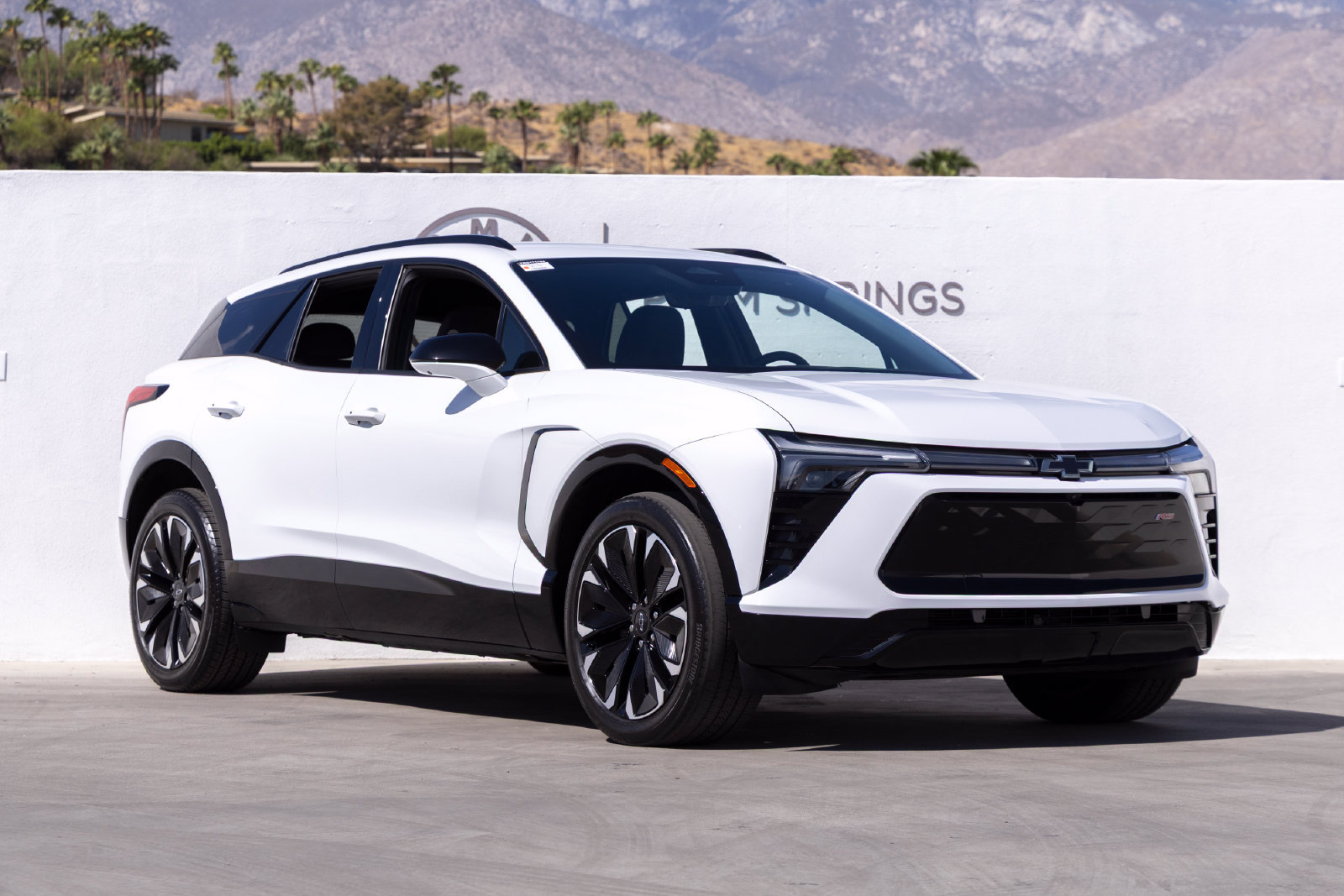 Used 2024 Chevrolet Blazer EV RS AWD/4WD image 2