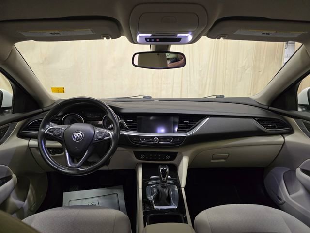 Used 2018 Buick Regal Preferred w/ Sights and Sounds Package image 30