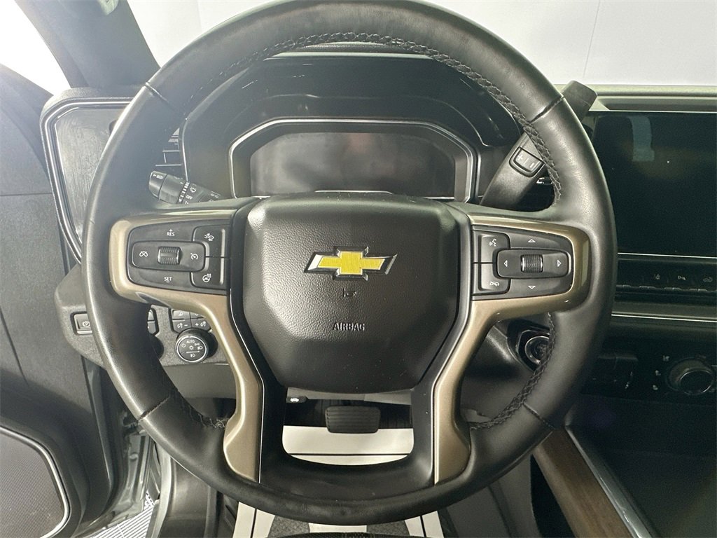 Used 2024 Chevrolet Silverado 2500 High Country image 12