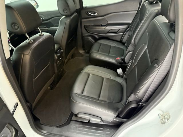Used 2022 GMC Acadia SLT w/ Elevation Edition image 39