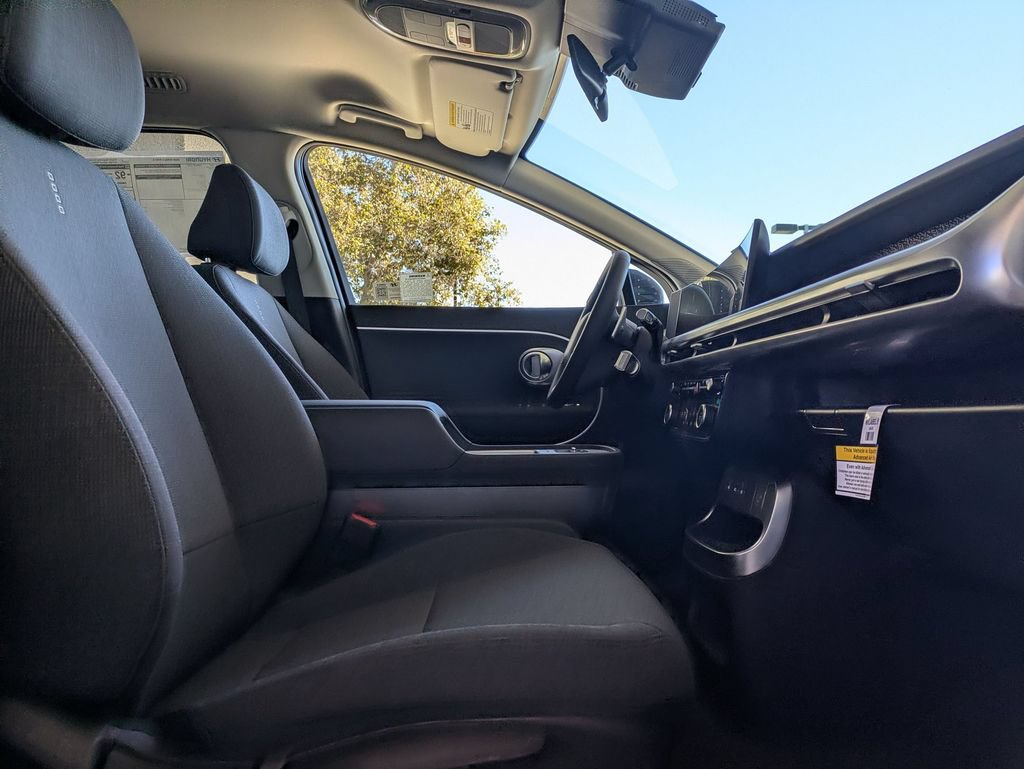 New 2026 Hyundai Ioniq 9 S RWD image 9