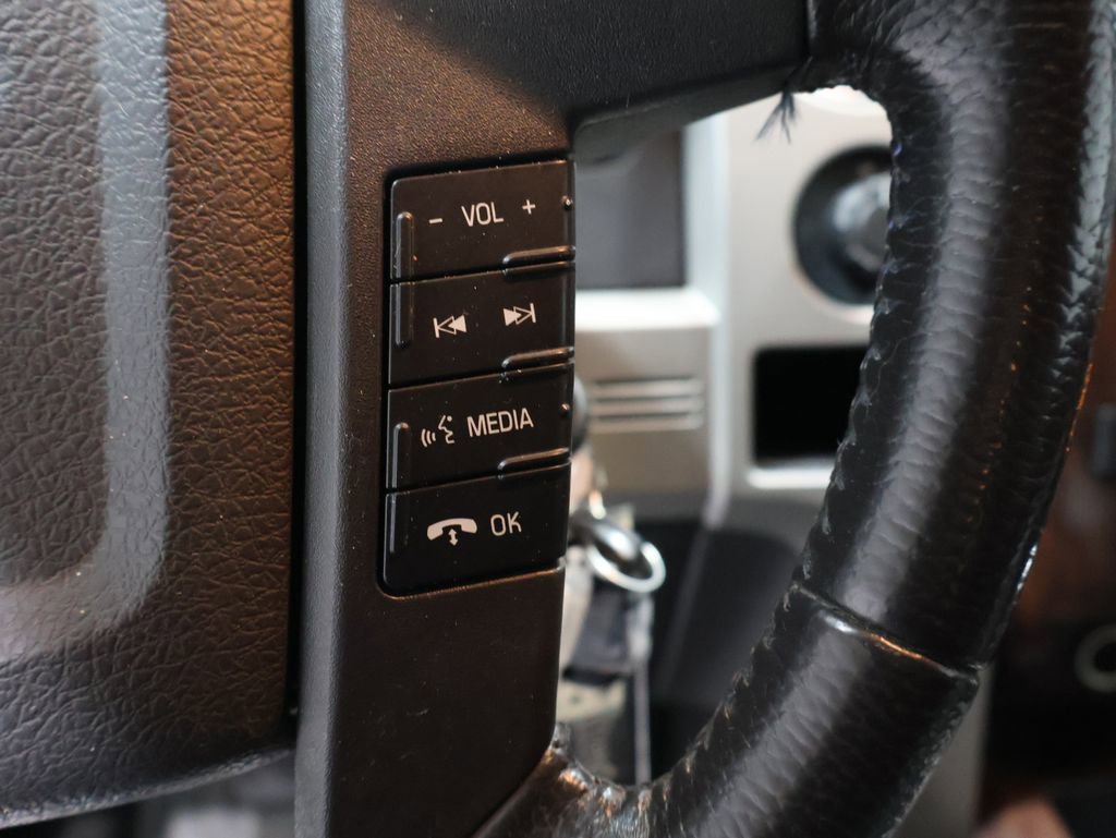 Used 2012 Ford F150 Lariat w/ Lariat Chrome Pkg image 28