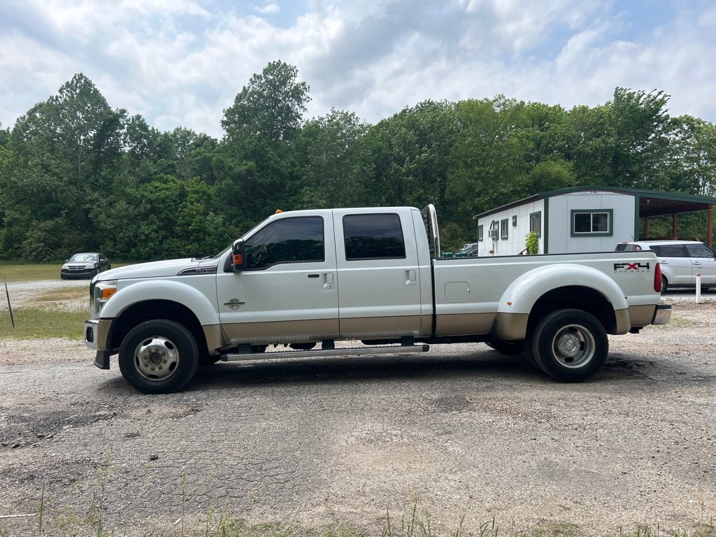Used 2011 Ford F450 Lariat w/ Lariat Ultimate Pkg AWD/4WD image 5