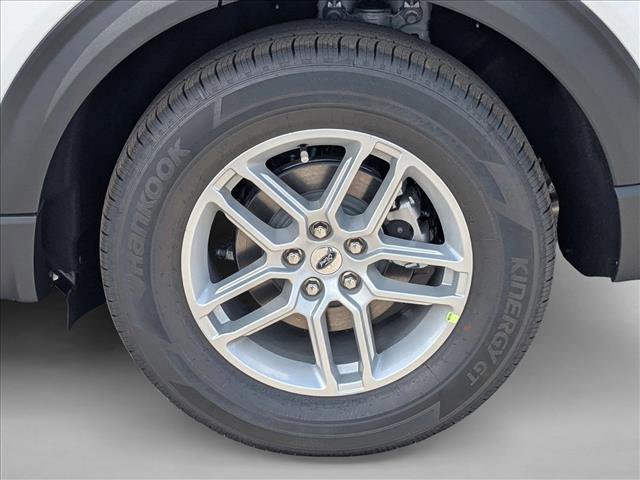 New 2026 Ford Explorer Active image 9