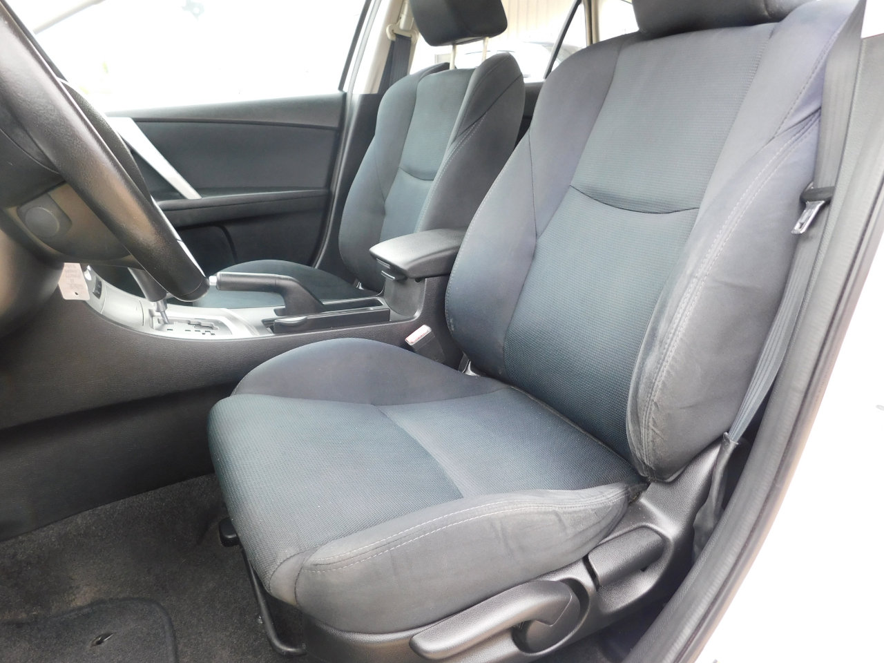 Used 2011 MAZDA MAZDA3 s Sport image 13