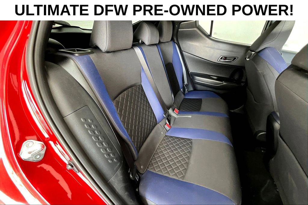 Used 2022 Toyota C-HR XLE FWD image 31