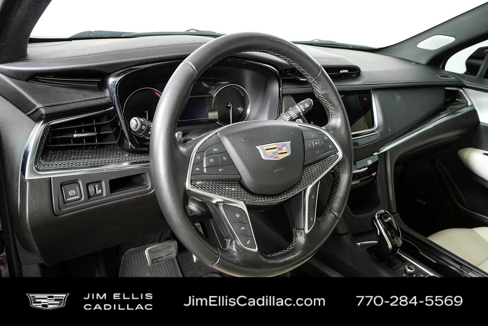 Used 2023 Cadillac XT5 Sportv AWD/4WD image 4