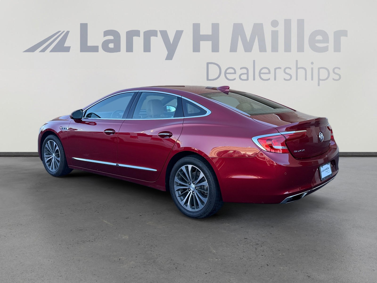 Used 2018 Buick LaCrosse Premium w/ Sights and Sounds Package FWD image 3