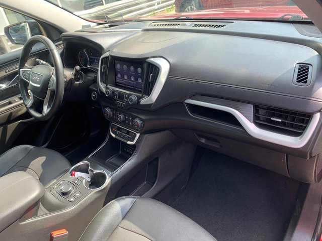Used 2023 GMC Terrain SLT w/ Tech Package AWD/4WD image 11