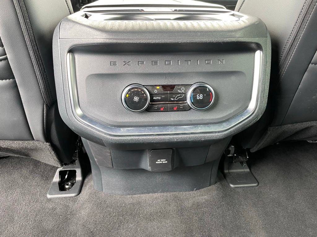 Used 2025 Ford Expedition Tremor AWD/4WD image 63