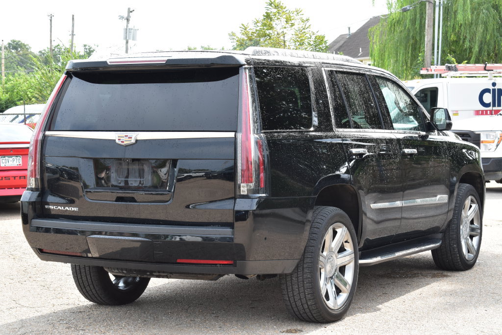Used 2019 Cadillac Escalade Luxury AWD/4WD image 5