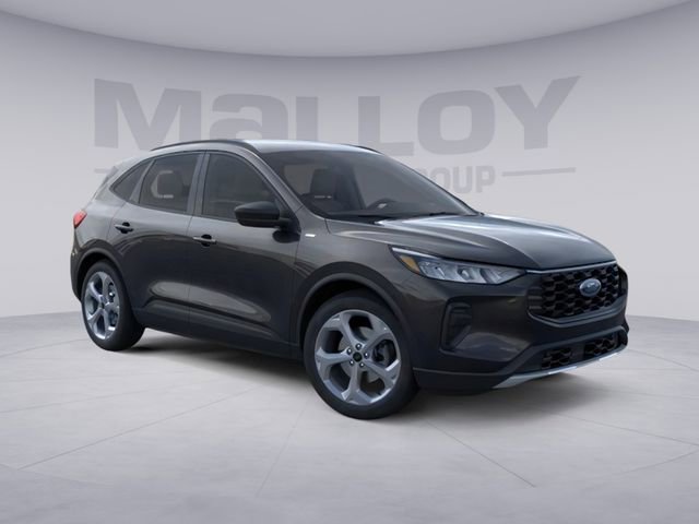 Used 2025 Ford Escape ST-Line w/ Cold Weather Package image 2