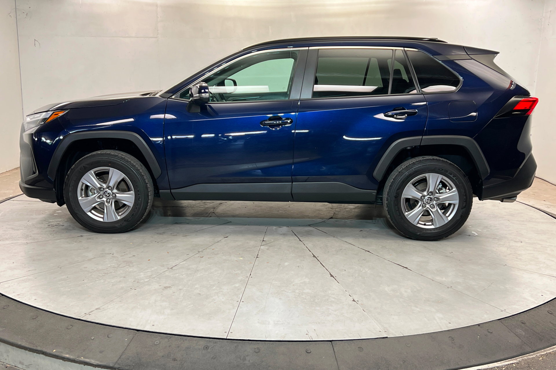 Certified 2025 Toyota RAV4 XLE AWD/4WD image 2