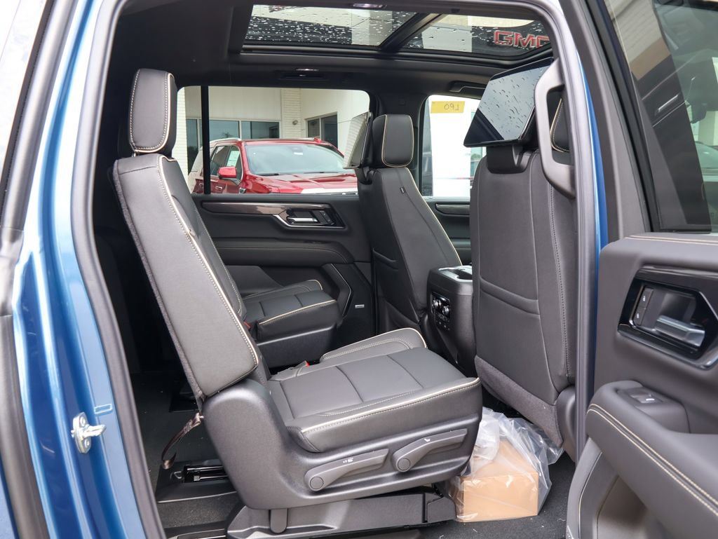 New 2026 GMC Yukon XL Elevation w/ Elevation Premium Package AWD/4WD image 35