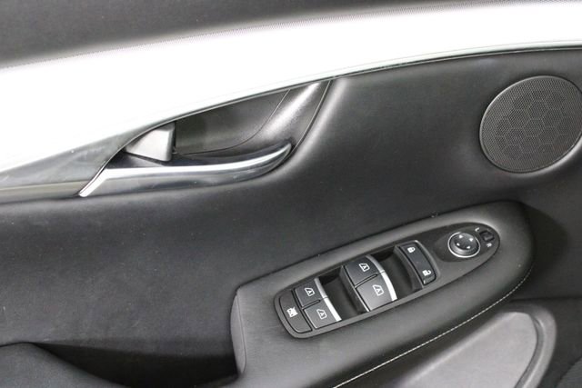 Used 2020 INFINITI QX50 Luxe image 18