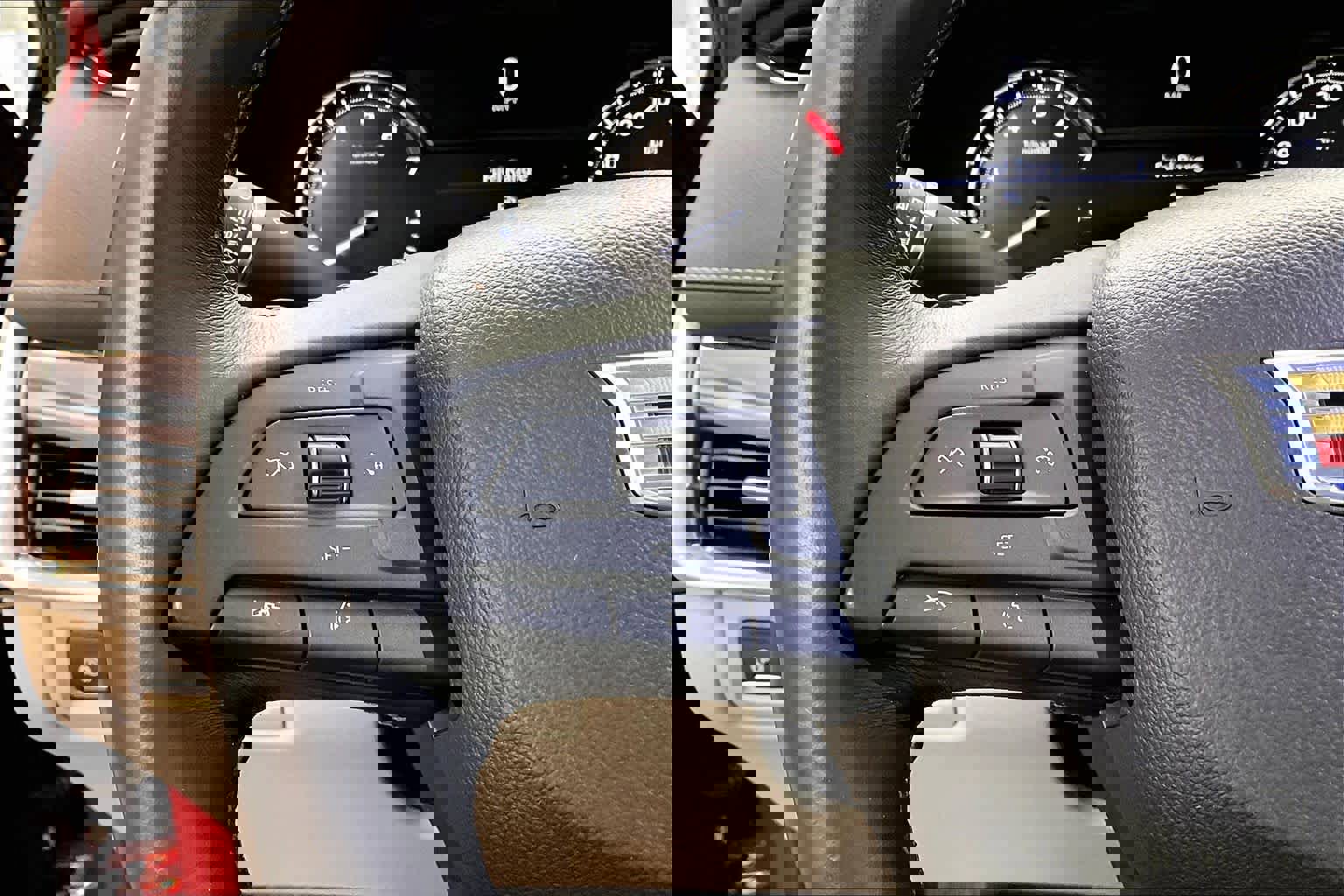 Used 2019 Cadillac XT4 Luxury image 23