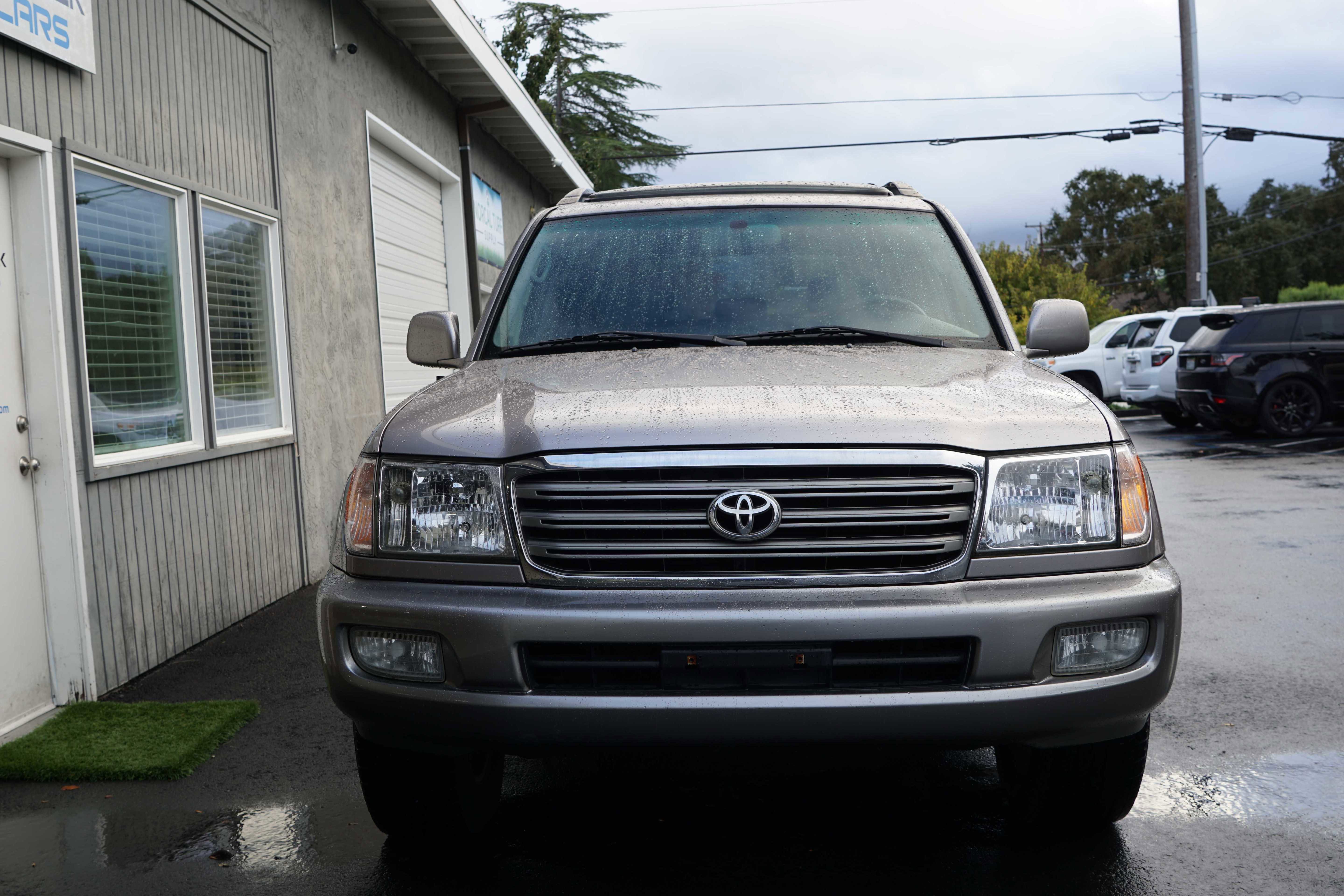 Used 2004 Toyota Land Cruiser image 6