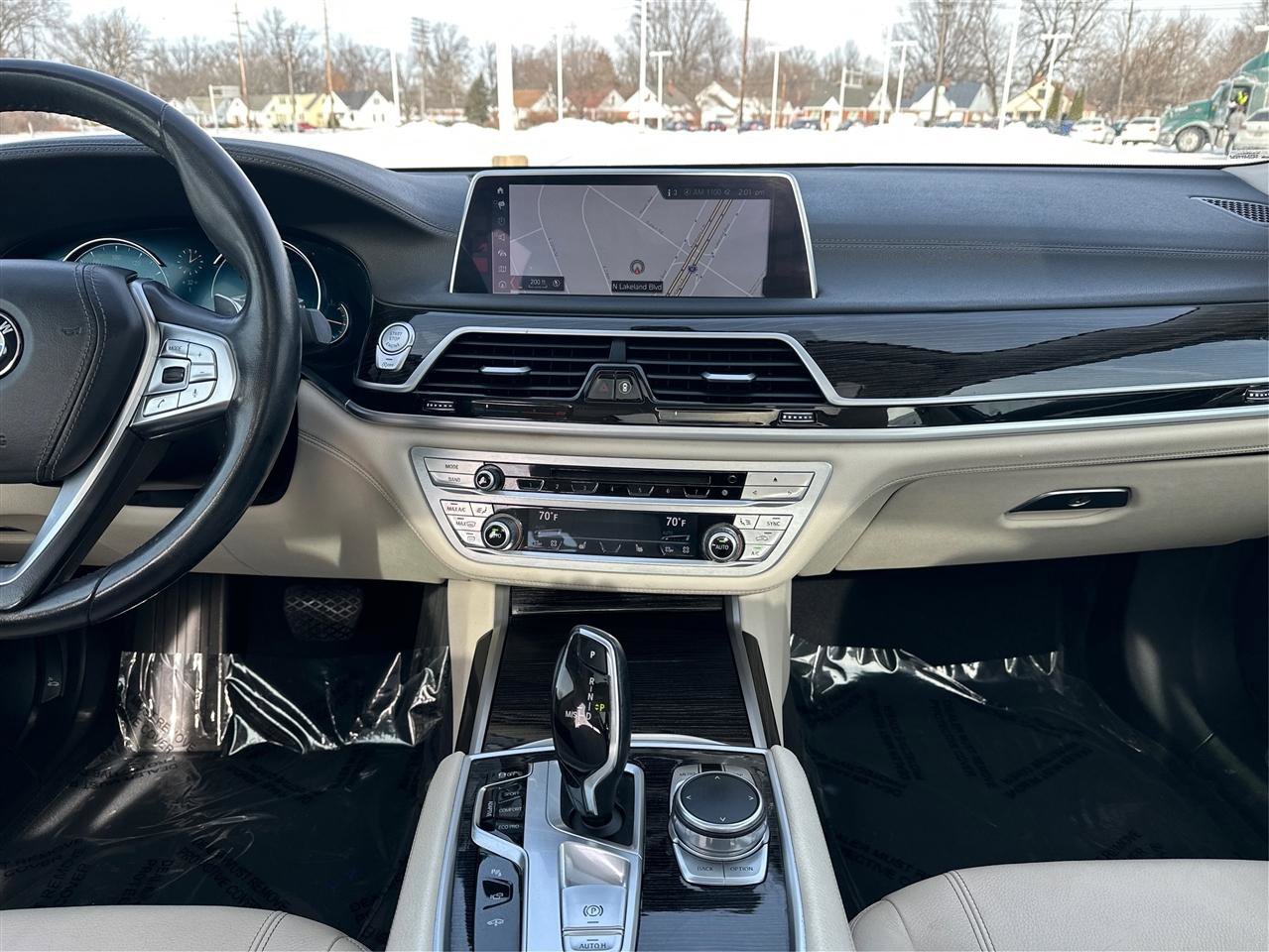 Used 2018 BMW 740i xDrive image 14
