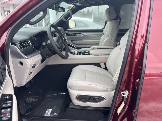 New 2026 Jeep Grand Wagoneer L 4WD w/ Premium Group I image 10