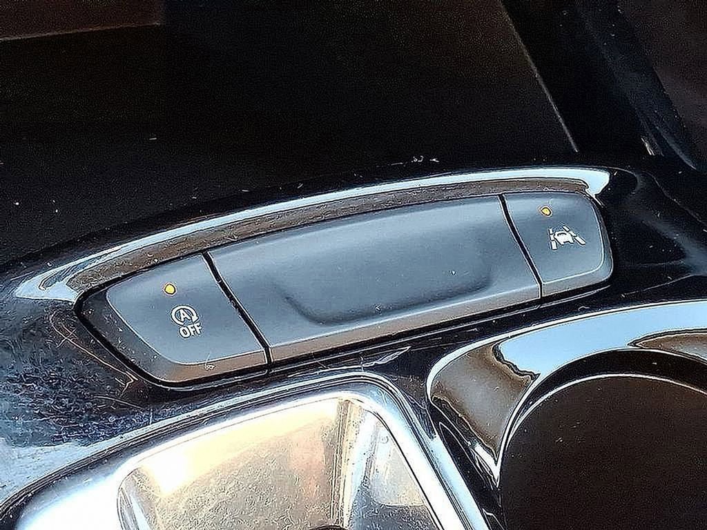 Used 2024 Chevrolet Trax LT w/ Driver Confidence Package image 27