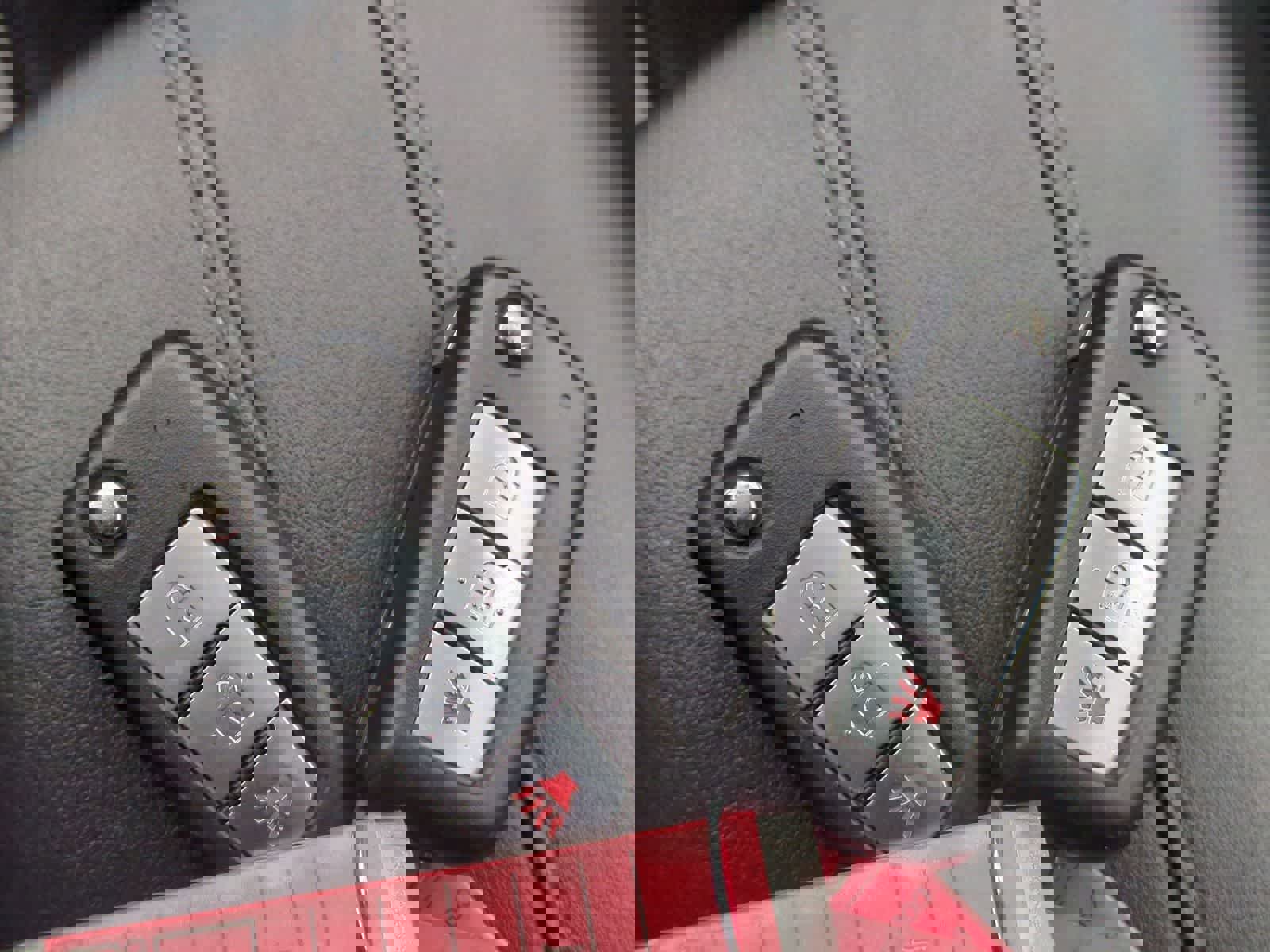 Used 2018 Nissan Rogue S AWD/4WD image 32