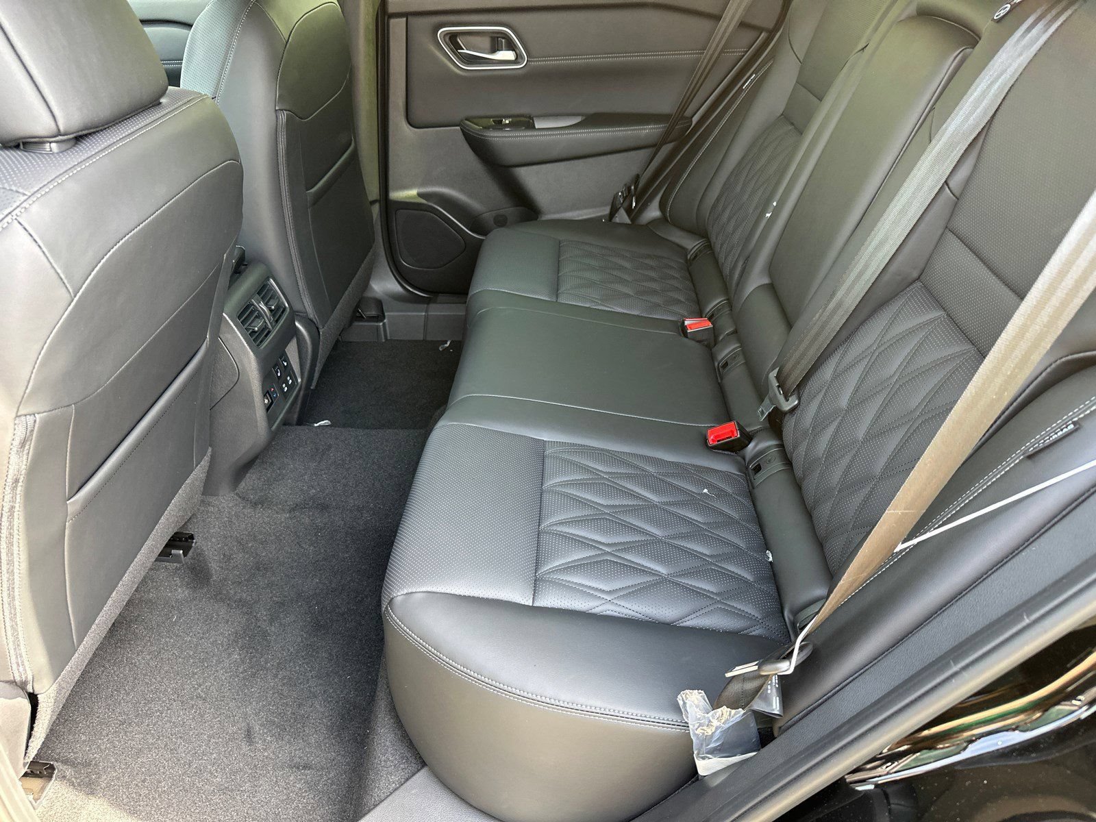 New 2026 Nissan Rogue Platinum w/ Tech Package AWD/4WD image 20