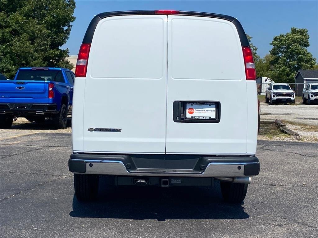 New 2025 Chevrolet Express 2500 w/ Driver Convenience Package RWD image 4