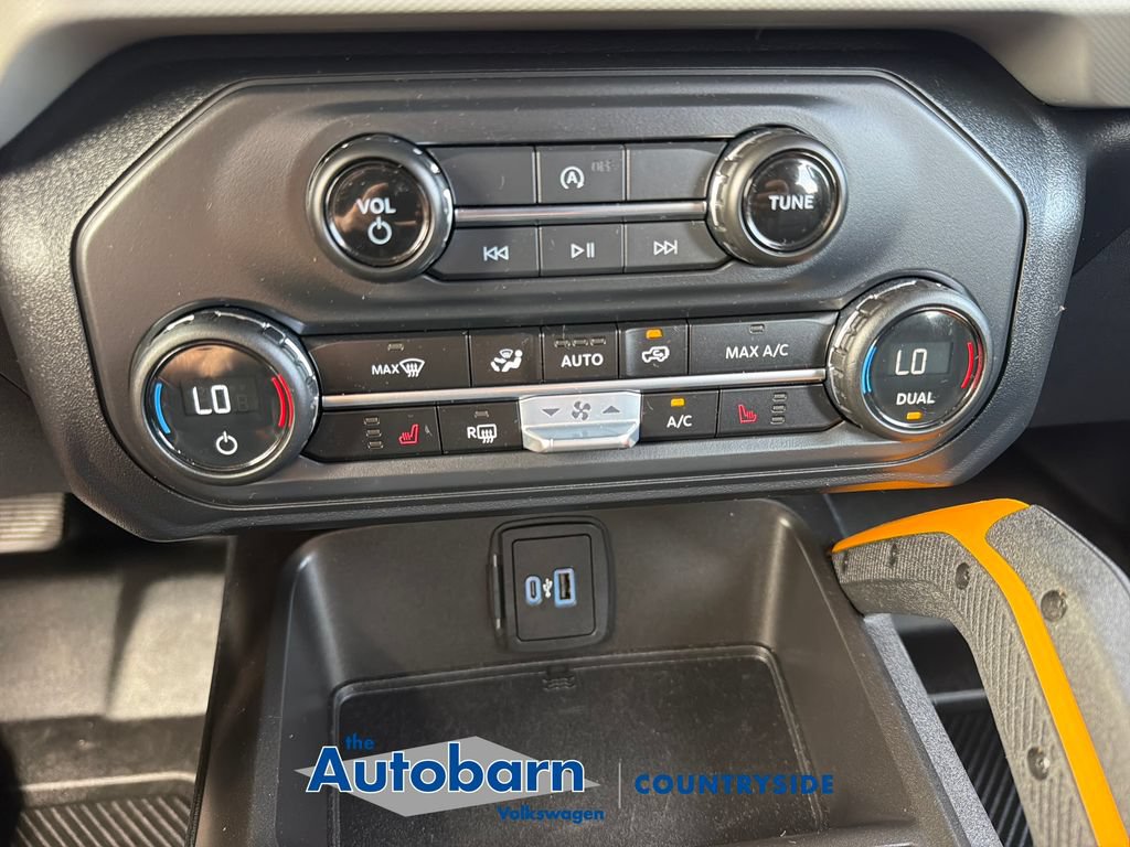 Used 2023 Ford Bronco Badlands w/ Sasquatch Package AWD/4WD image 18