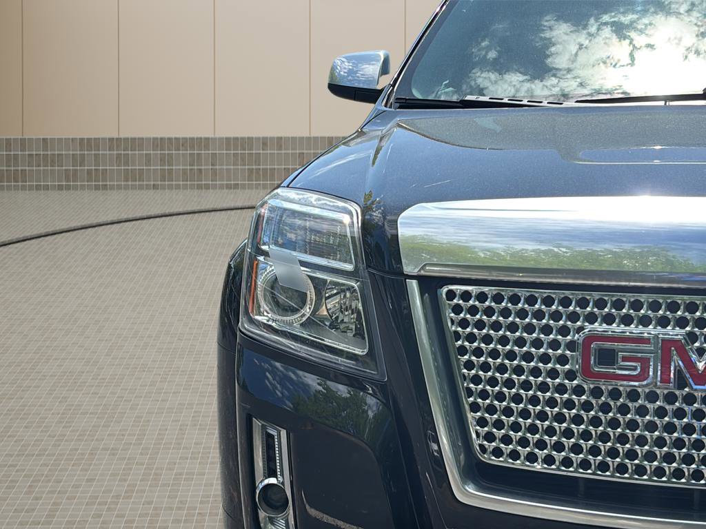 Used 2015 GMC Terrain Denali w/ Cargo Package AWD/4WD image 10