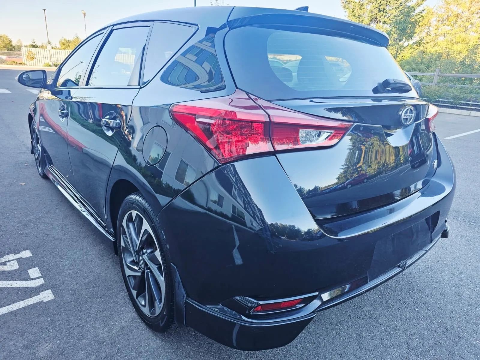 Used 2016 Scion iM image 3