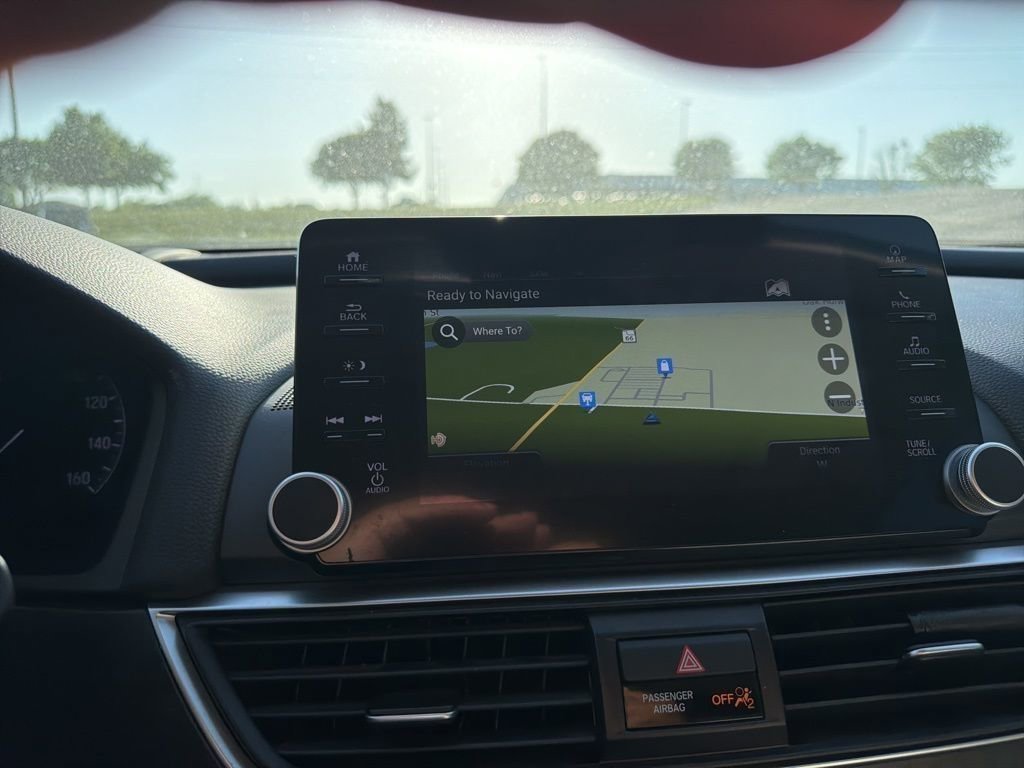 Used 2022 Honda Accord Touring image 11