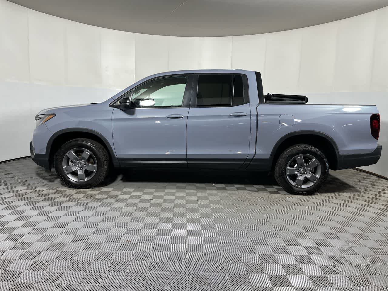 Used 2025 Honda Ridgeline TrailSport image 4
