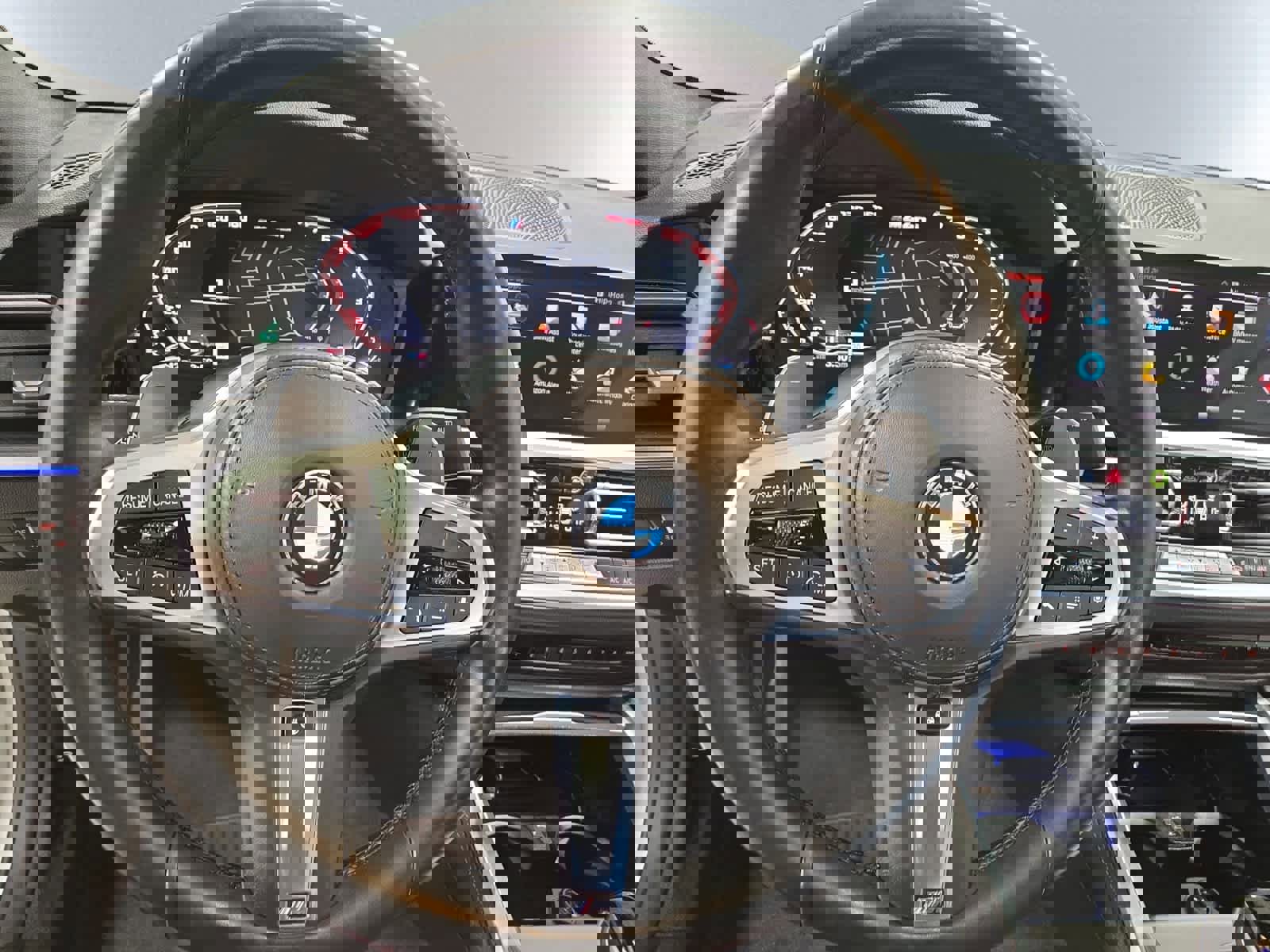 Used 2023 BMW 440i xDrive Coupe w/ Premium Package image 18