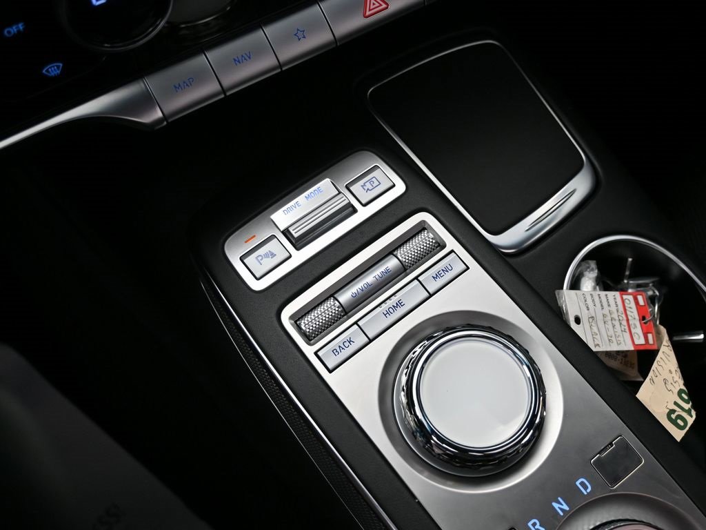 Used 2024 Genesis GV70 2.5T w/ Sport Prestige Package image 28