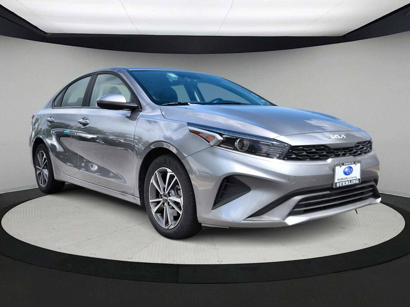 Used 2023 Kia Forte LXS FWD image 4