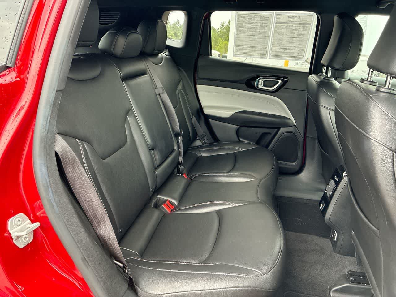 Used 2025 Jeep Compass Limited AWD/4WD image 25