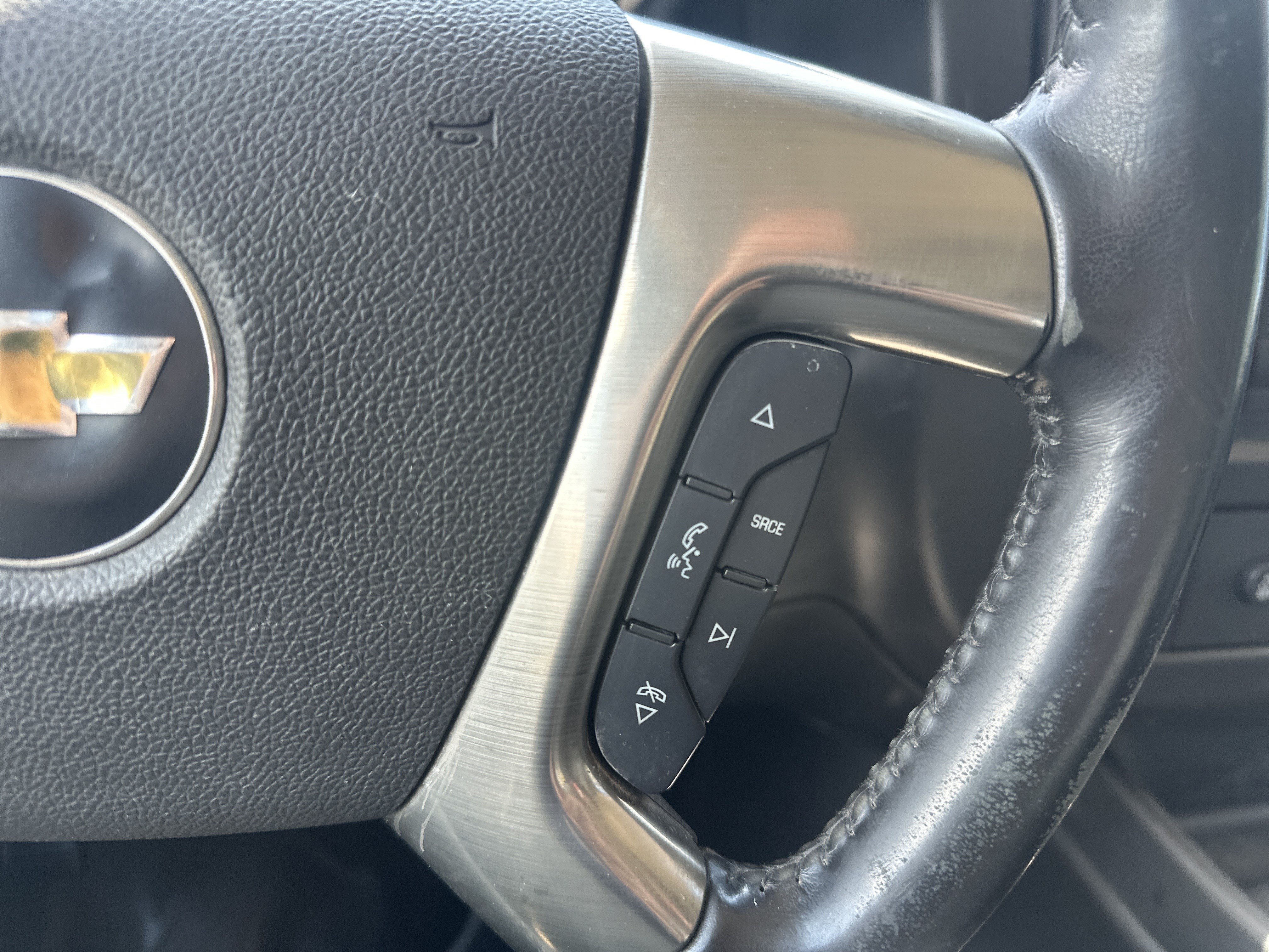 Used 2019 Chevrolet Express 3500 w/ Driver Convenience Package RWD image 21